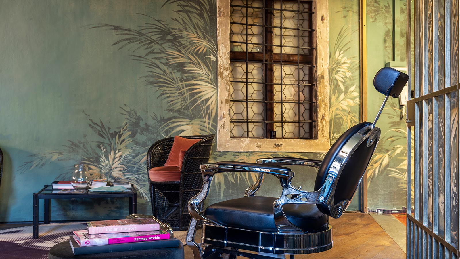 Detail eines Sessels von Norma Hair Studio, dem Friseursalon in Bozen